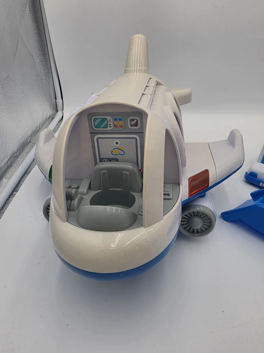 Kids’ Airplane Playset